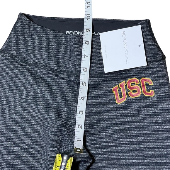 Beyond Yoga Leggings USC Collab Mid Rise Athletic - Picture 4 of 10